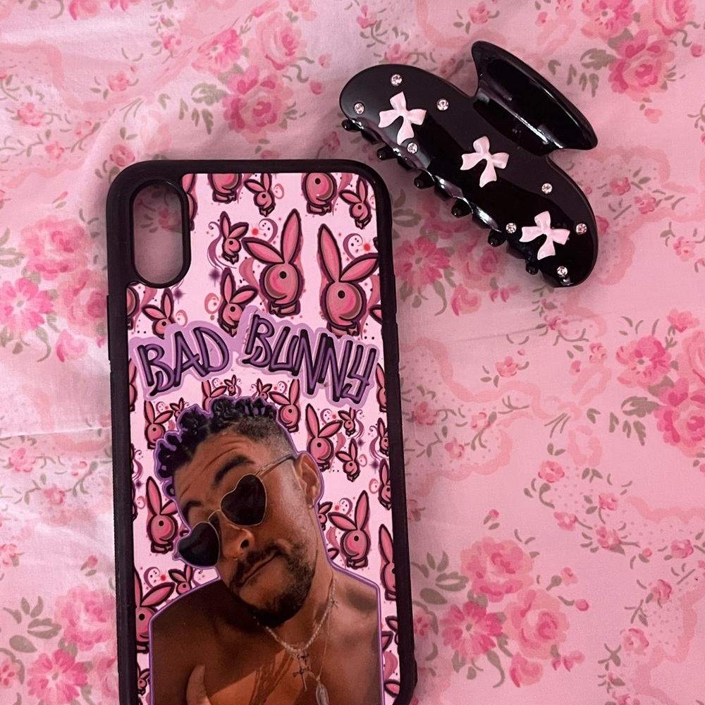 Pink Graphic Phone Case and Black Hair Clip